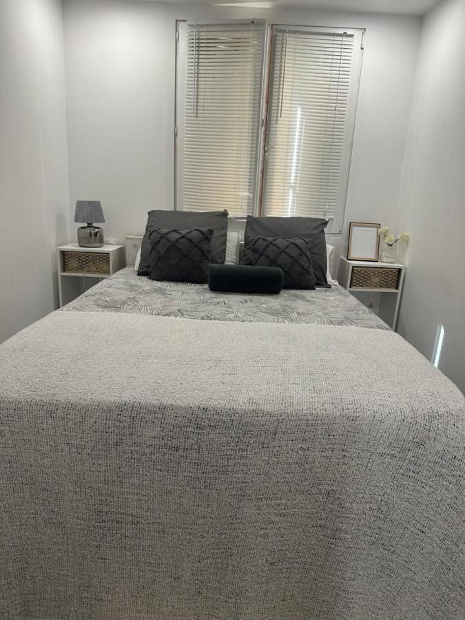 Location De Privee Dans Prive, Jardins Et Parking Gratuit 1 Min To Tramway Et 9 Min De Centre-ville, Accessibilite A Plusieurs Transports Privatunterkunft Nizza